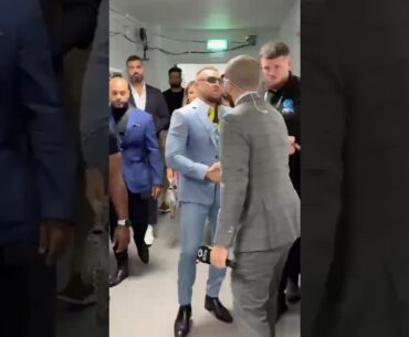 McGregor hits Ariel with the shoulder strike 😅 #conormcgregor