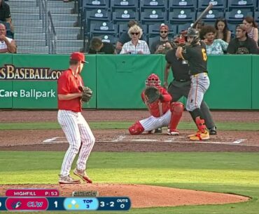 Griffin hits a three-run inside-the-park homer