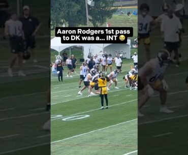 Patrick Queen picks off Rodgers to start Steelers camp 😳