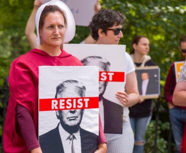 Hundreds in Edinburgh protest Trump's visit to golf resort in Scotland