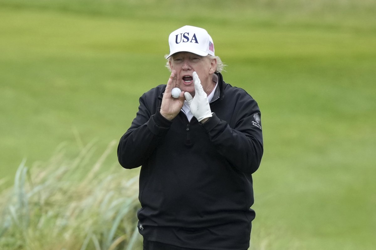 Trump golf