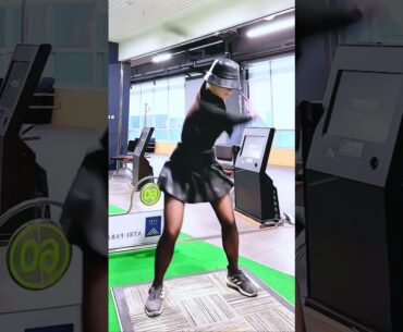 Inspiring lady Golfer's  Black Ace power Swing, #golf   #golflife #girl #sexy #golfswing