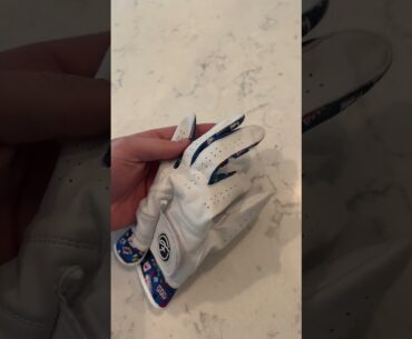 Difference between a boring & unique golf glove