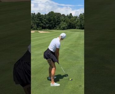 Amazing Golf Swing you need to see | Golf Girl awesome swing | Golf shorts | Sigita