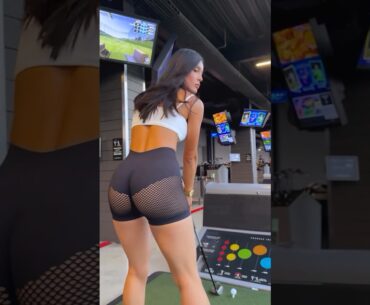 Amazing Golf Swing you need to see | Golf Girl awesome swing | Golf shorts | Hannah