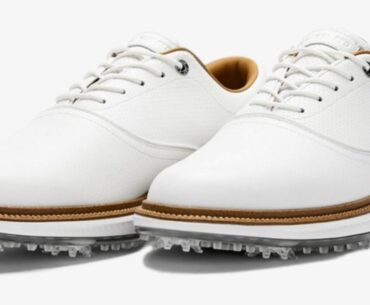 Tiger Woods drops Sun Day Red golf shoes at the PGA TOUR Superstore