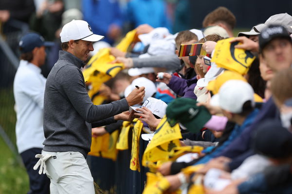 Spieth signs autographs at The Open
