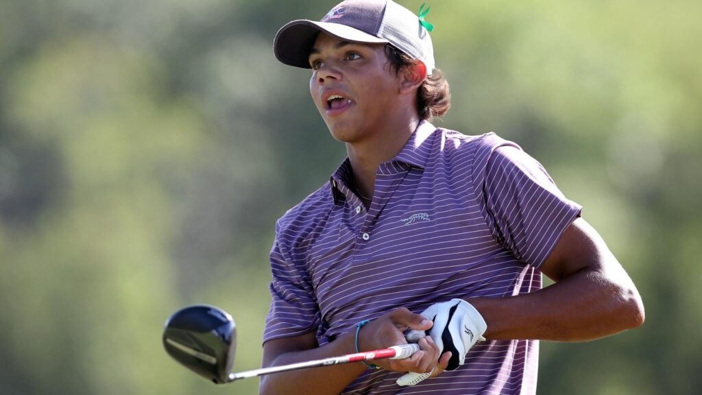 Tiger Woods Watches as Charlie Competes in U.S. Junior Amateur Championship