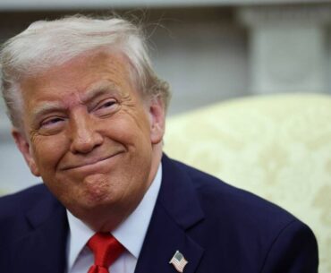 Donald Trump U-turn from PGA Tour provides major boost for president - Golf - Sports