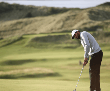 Golf: Majestic Scheffler leads Open Championship, Kiwis miss the cut