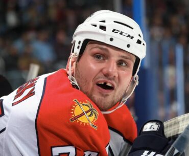 Canadian drunk tosser confirmed as former NHL enforcer