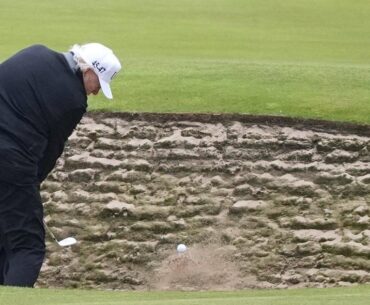 Trump once decried the idea of presidential vacations. His Scotland trip is built around golf - Toronto Star