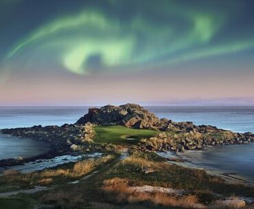 Towards September you have a chance at seeing the Northern Lights while you play