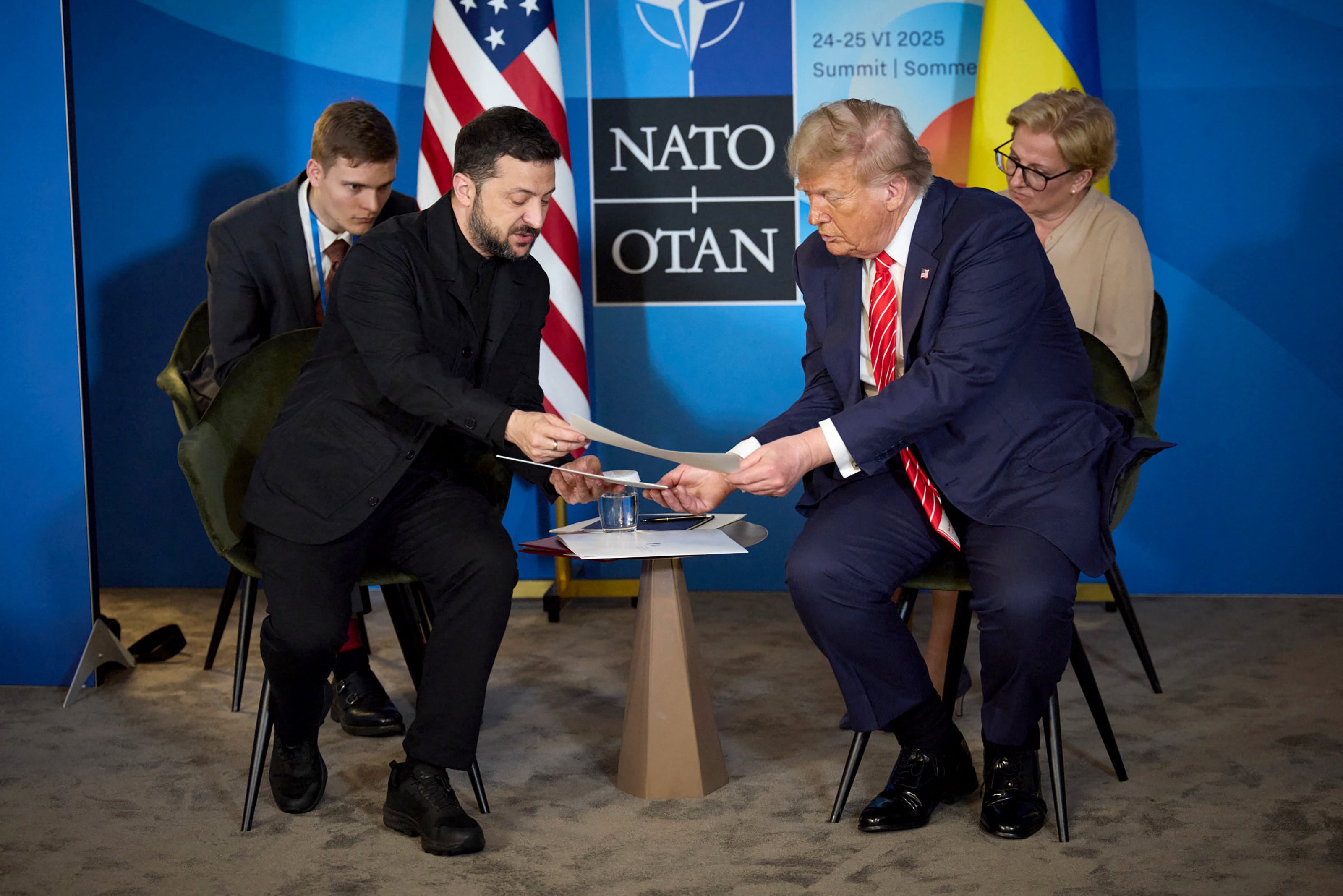 Ukraine president Volodymyr Zelensky and Trump