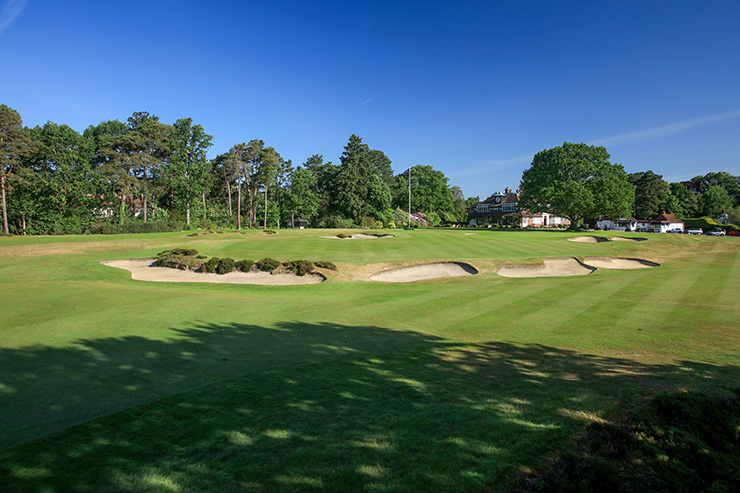 Sunningdale Golf Club - 18th par 4. David Cannon Getty Images