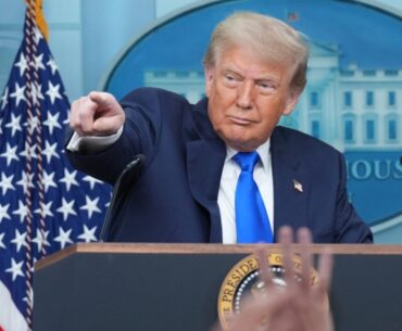 White House drops WSJ from Scotland press pool over Epstein report