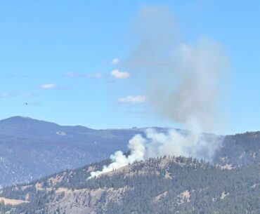 UPDATE: Wildfire near Princeton golf course prompts evacuation orders