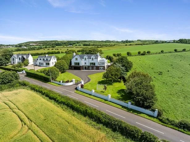 7 Ballymacrea Road, Portrush