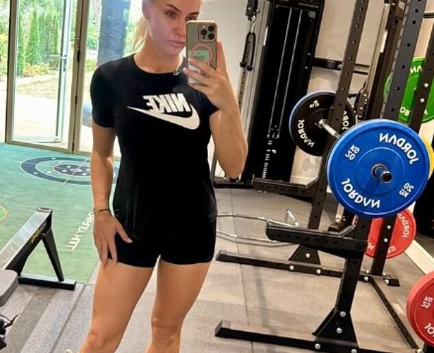 Charley Hull shared a picture of herself in a walking boot at the gym on Monday