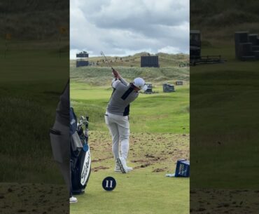 From bright skies to pouring rain, Sadom’s warm up had it all! #TimeToRise #TheOpen