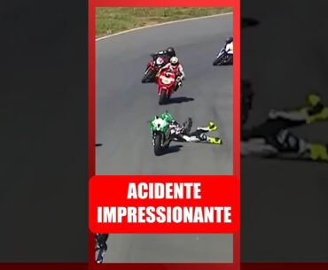 ACIDENTE IMPRESSIONANTE NO MOTO1000GP! Tudo ok com piloto #shorts