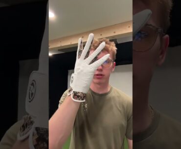 Toss your boring golf glove out