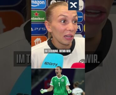 Elisa Senß über Ann-Katrin Berger! 🧤😍