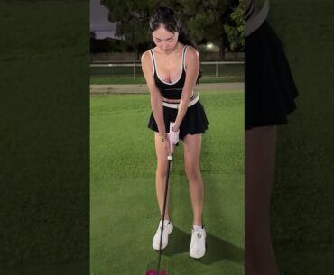 Amazing Golf Swing you need to see | Golf Girl awesome swing | Golf shorts | Jazz