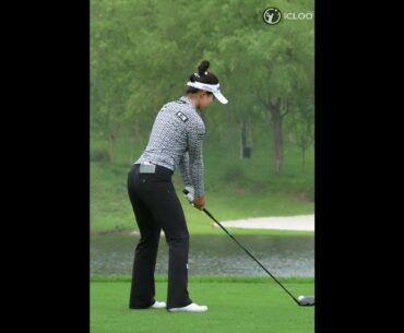 Jung Jihyo, the standard of one-plane swing, where the head goes down the way it went up.