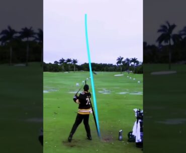 TIGER WOODS DOES HAPPY GILMORE GOLF SWING!