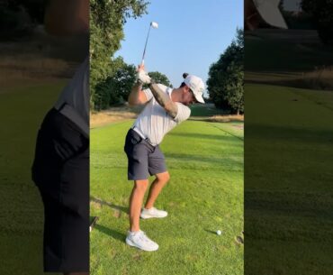 Sonning Golf Club Hole 2 - EPIC bunker fail… #golffails