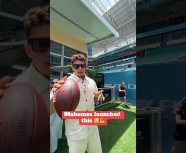 what cant he do 🚀 #patrickmahomes #nfl #kansascitychiefs #f1 (via Alpine F1 Team)