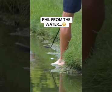 PHIL MICKELSON IS A MADMAN 😱 #golf #LIVGolf