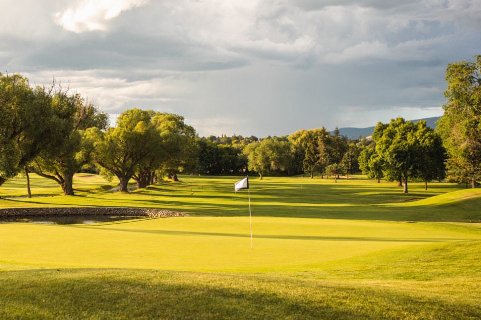 Vernon golf pros play combined 162 holes in a day, raise $5K for ALS