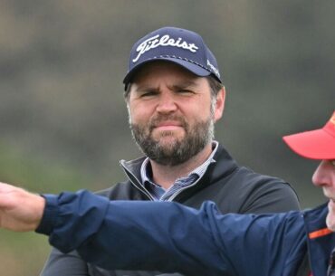 JD Vance's four-putt goes viral in humbling moment at Trump's course - Golf - Sports