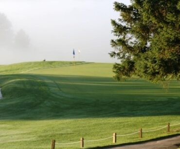 Golf club on Canada, U.S. line has new path, new life