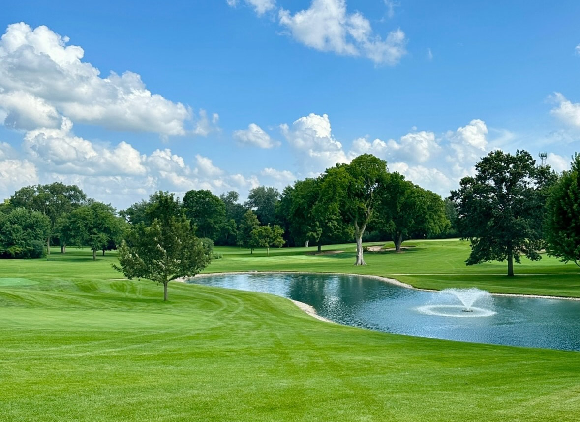 Aurora Country Club