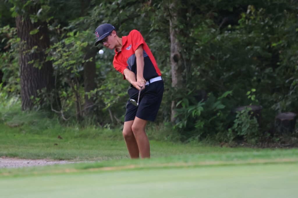 GCMS boys golf finishes third in home outing