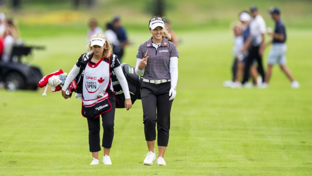 Spectacular Saturday pushes Brooke Henderson into a share of the lead at CPKC Women’s Open