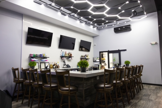 Under Par, an indoor golf simulator facility LOTHIAN