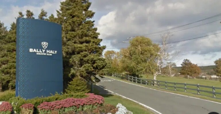 Smoking on Golf Course Temporarily Banned at Bally Haly