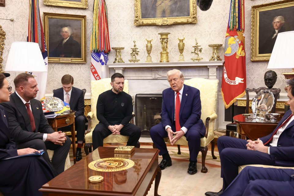 Donald Trump meeting with Ukrainian officials.