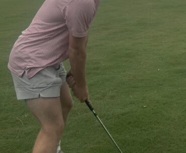 How am i supposed to grip my golf club?