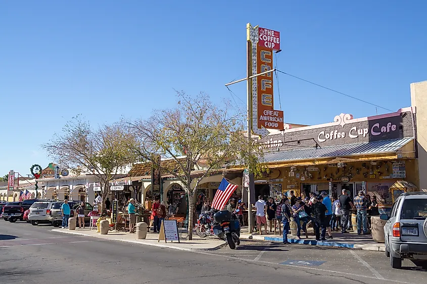 Cafe and restaurant center of Boulder City. (Editorial credit: Laurens Hoddenbagh / Shutterstock.com)
