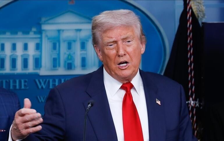 Trump seen heading to play gold after online death rumors