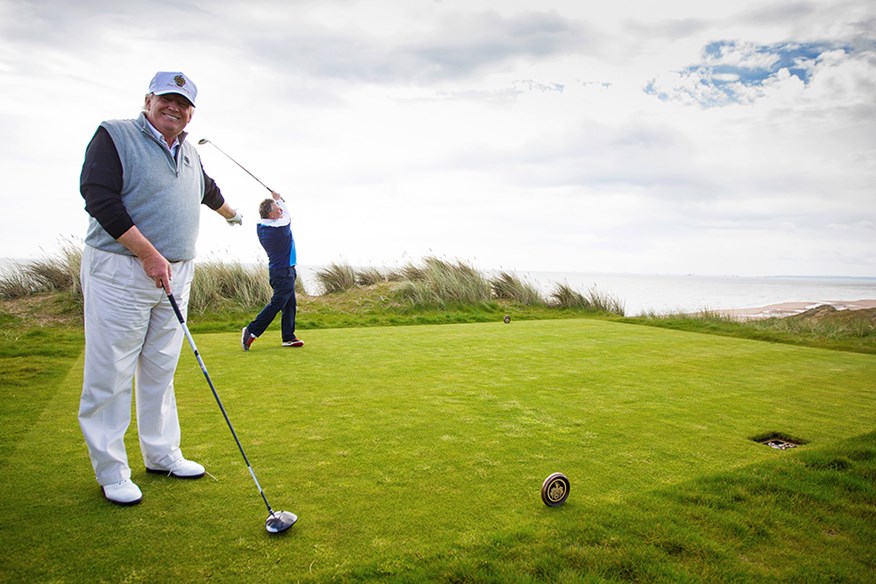 This book poses some questions about Donald Trump's on-course integrity.