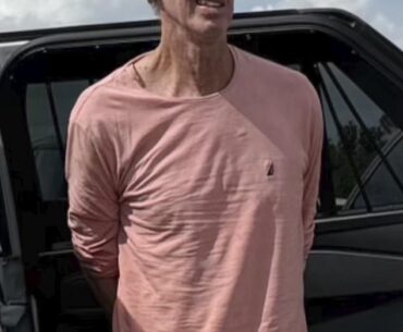 Ryan Wesley Routh filed a deranged motion requesting strippers and a putting green for his imagined extravaganza, just days before his criminal trial was due to begin