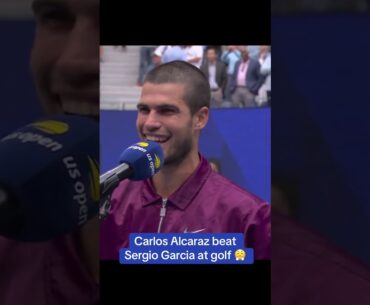 Sergio had the money ready for Carlos Alcaraz after his win 😂