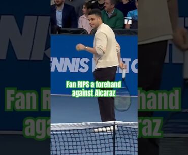 Fan RIPS a forehand against Alcaraz 🔥 #thegardencup #msg #alcaraz #benshelton