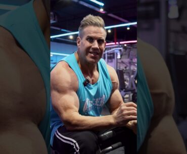 THE SECRET TO MY MASSIVE CHEST - INCLINE DUMBBELL BENCH PRESS